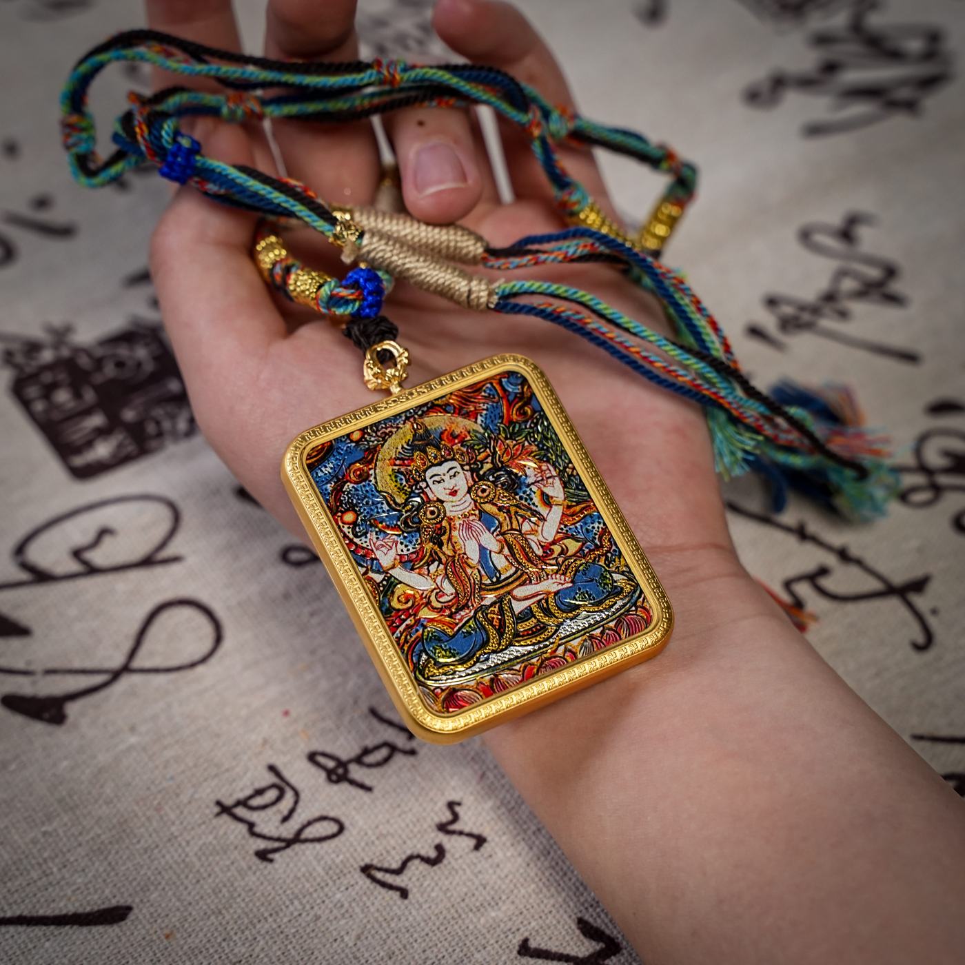 Avalokiteśvara thangka gau pendant