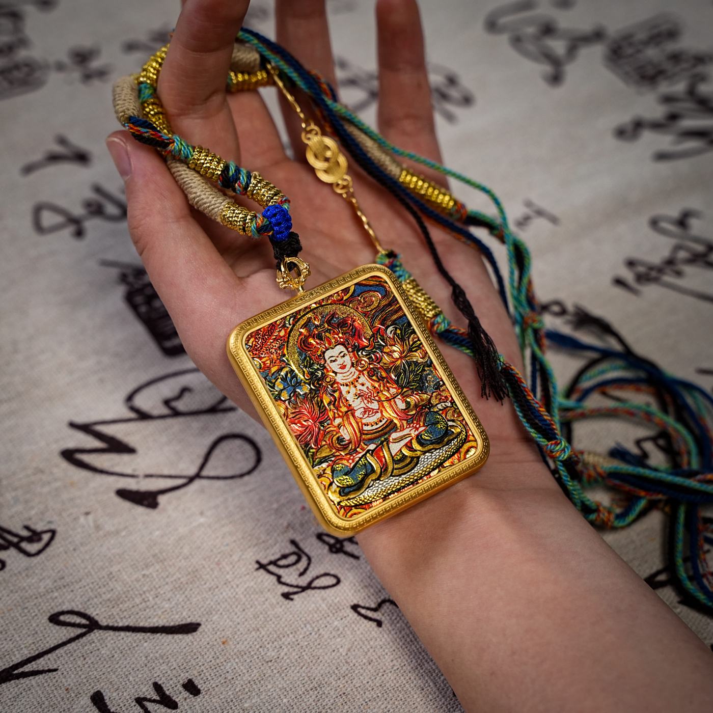 Mahāsthāmaprāpta thangka gau pendant